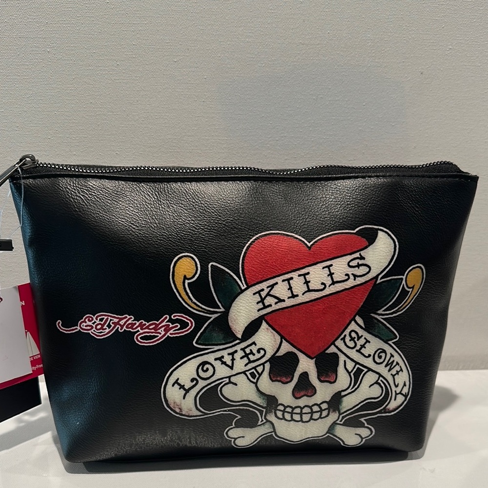 NWT Ed Hardy Large Love Kills Slowly Travel Toiletry Bag.